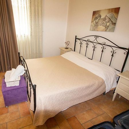 I Giardini Di Elencosta Bed & Breakfast Rilievo Bagian luar foto