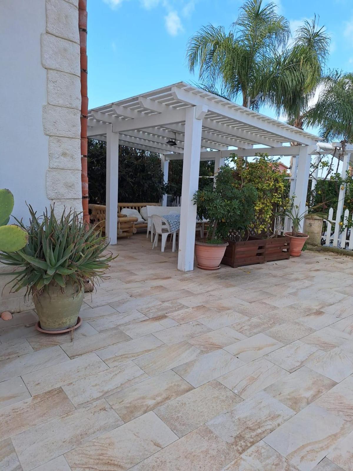 I Giardini Di Elencosta Bed & Breakfast Rilievo Bagian luar foto