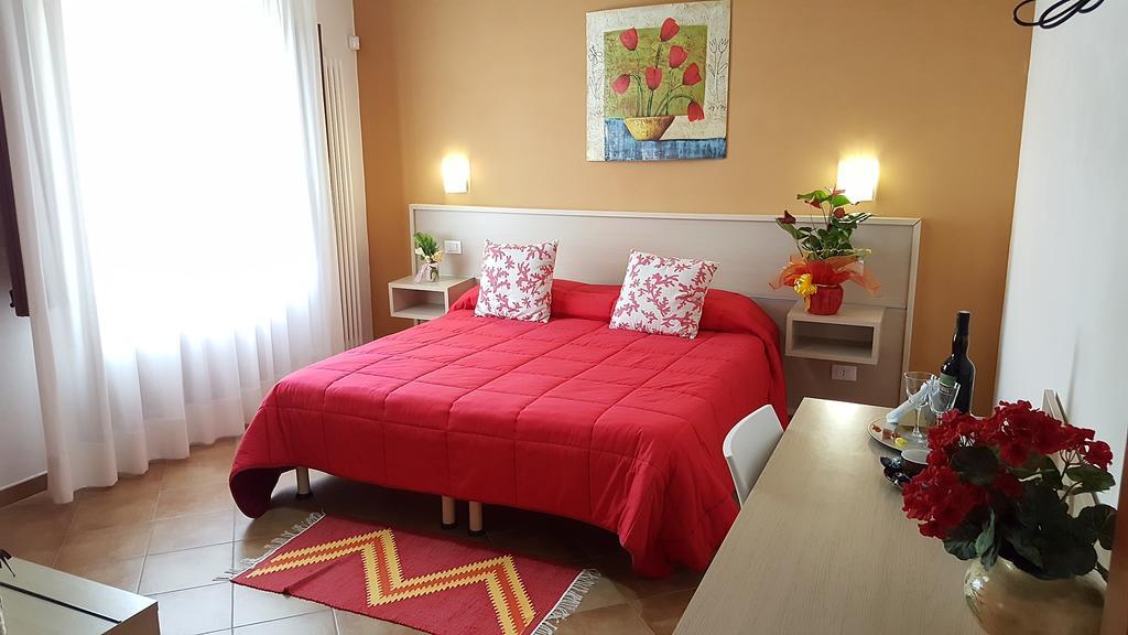 I Giardini Di Elencosta Bed & Breakfast Rilievo Bagian luar foto
